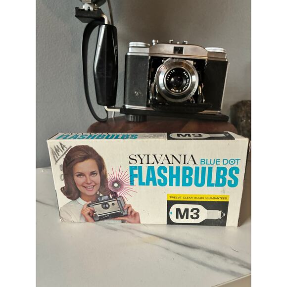 Agfa Solinette Camera Heiland Tilt-A-Mite Flash + Sylvania M3 Bulbs Boxed - Picture 7 of 16